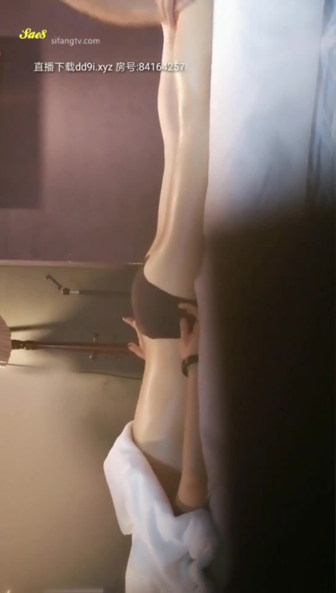 丰满小白领半年没有做爱大保健舒缓饥渴肉体